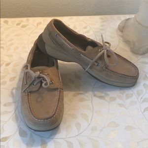 Sperry boat shoes.